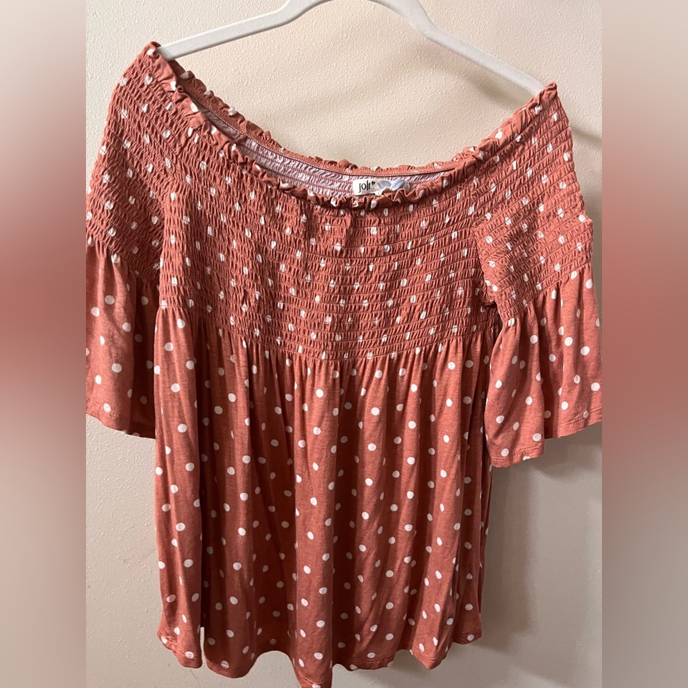 Jolt rust polka dot off shoulder top.